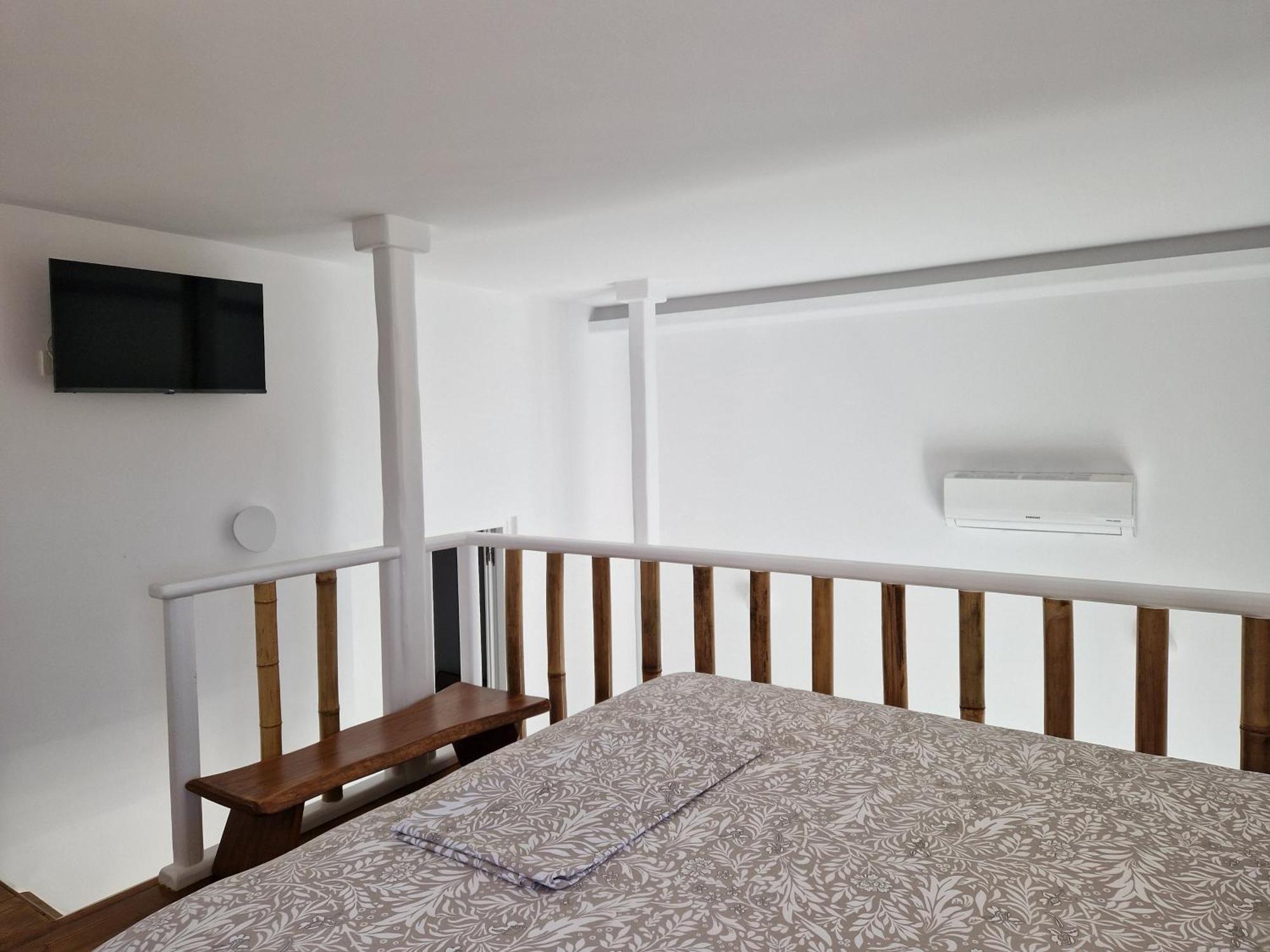 Apartament Anais *