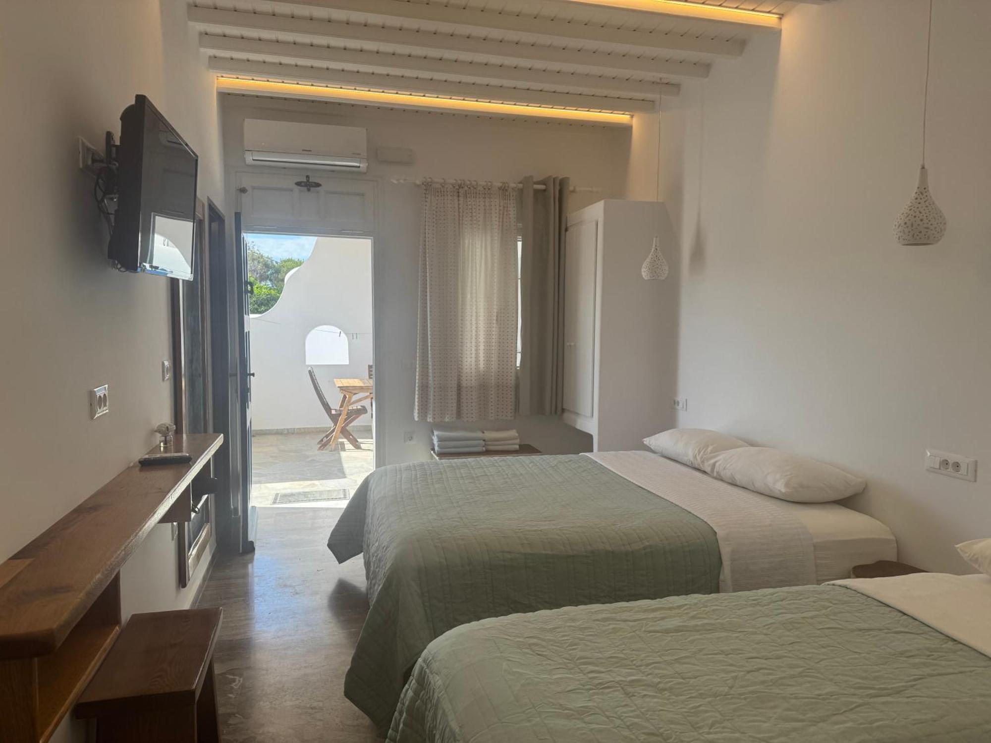 Anais Aparthotel Mykonos Town
